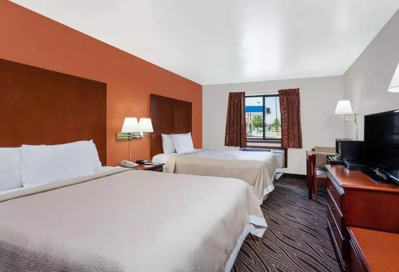 فندق Days Inn By Wyndham Dyersburg