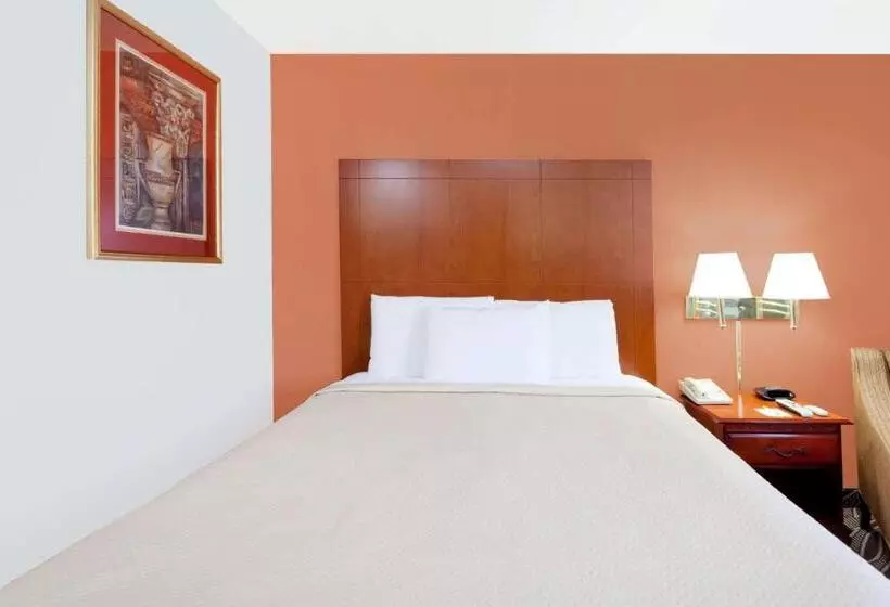 فندق Days Inn By Wyndham Dyersburg