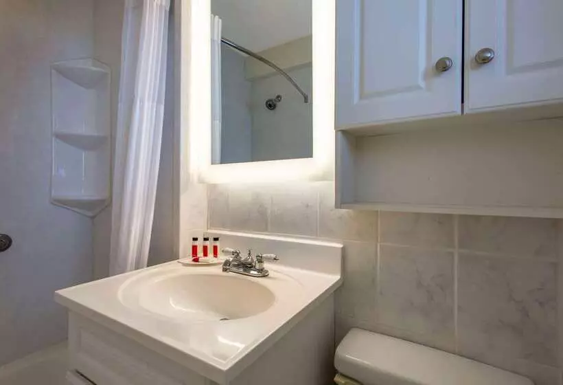 ホテル Days Inn By Wyndham Ocean City Oceanfront