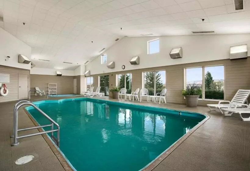 호텔 Days Inn By Wyndham Rapid City