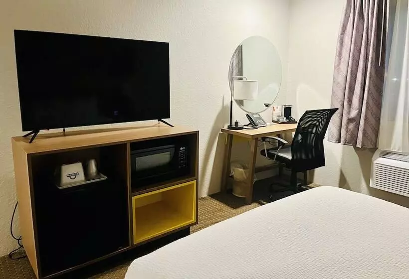 Отель Days Inn By Wyndham Wall