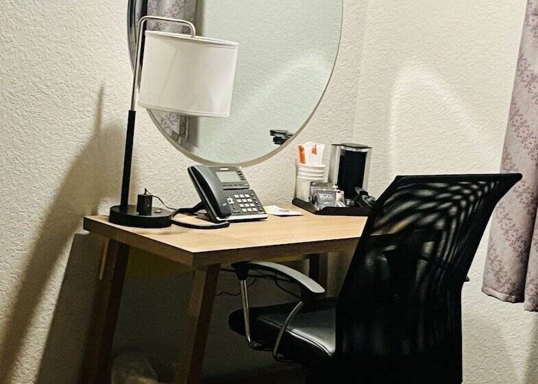 فندق Days Inn By Wyndham Wall