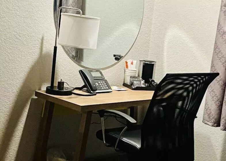 Отель Days Inn By Wyndham Wall