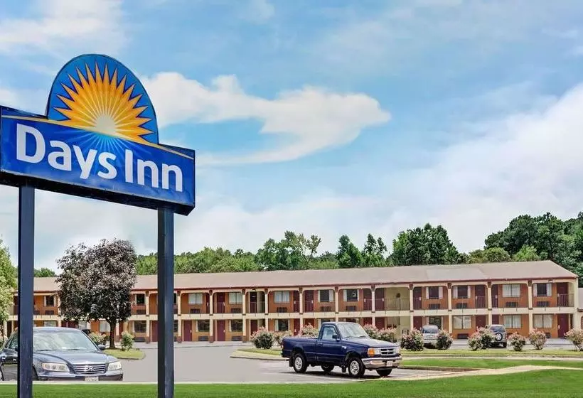 Hotelli Days Inn By Wyndham Newport News