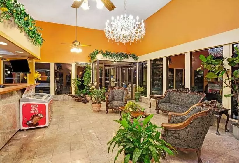 Hotelli Days Inn By Wyndham Newport News