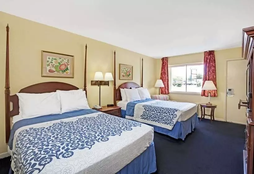 Hotelli Days Inn By Wyndham Newport News