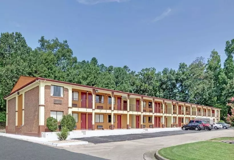 Hotelli Days Inn By Wyndham Newport News