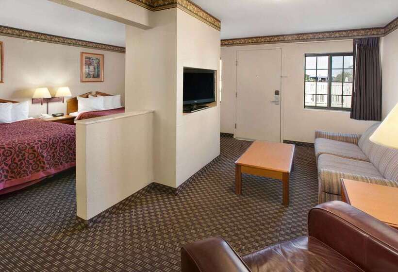 Отель Days Inn & Suites By Wyndham Kokomo