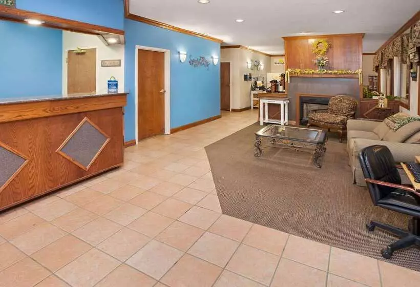 ホテル Days Inn & Suites By Wyndham Kokomo