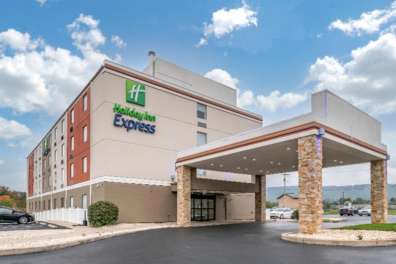 Отель Holiday Inn Express Jonestown Ft Indiantown Gap, An Ihg