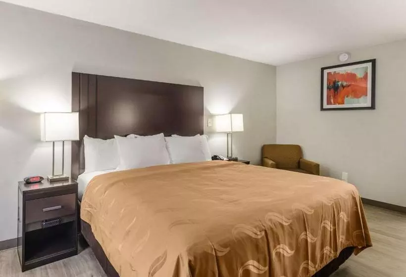 هتل Quality Inn