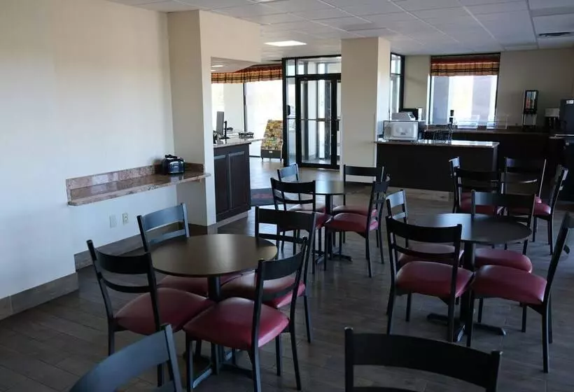 هتل Red Roof Inn Staunton