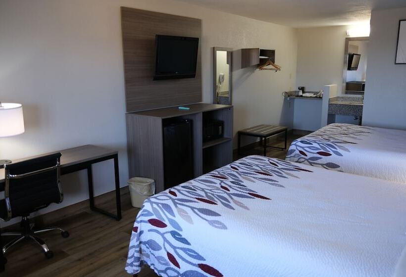 Отель Red Roof Inn Staunton