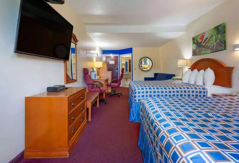 בית מלון כפרי Rodeway Inn & Suites New Paltz Hudson Valley