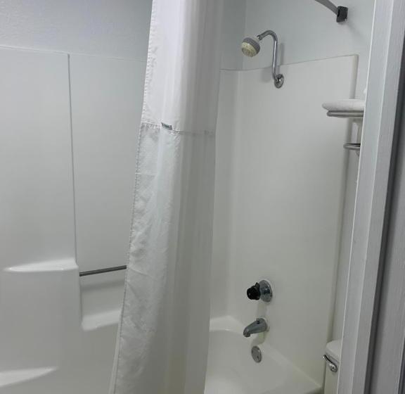 בית מלון כפרי Travelodge By Wyndham Killeen/fort Hood