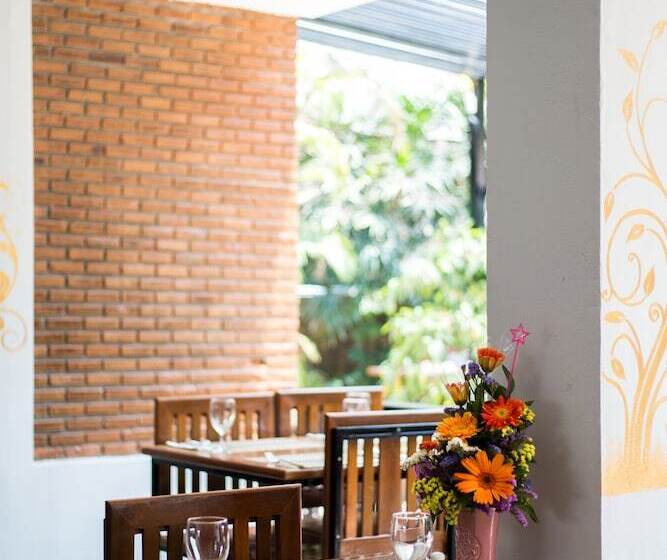 בית מלון כפרי Ratana