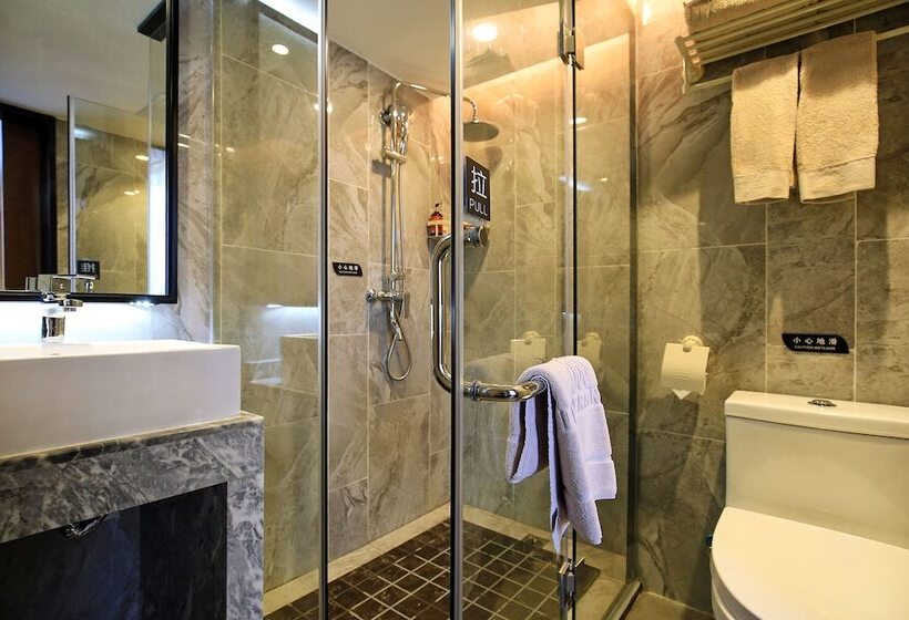 Immersing Hotel Guihu Branch