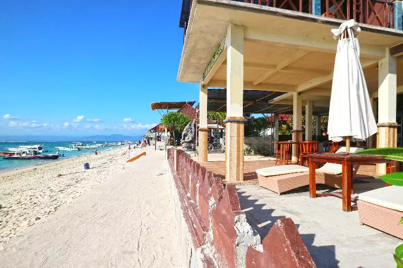 Majatalo The Beach Huts Lembongan