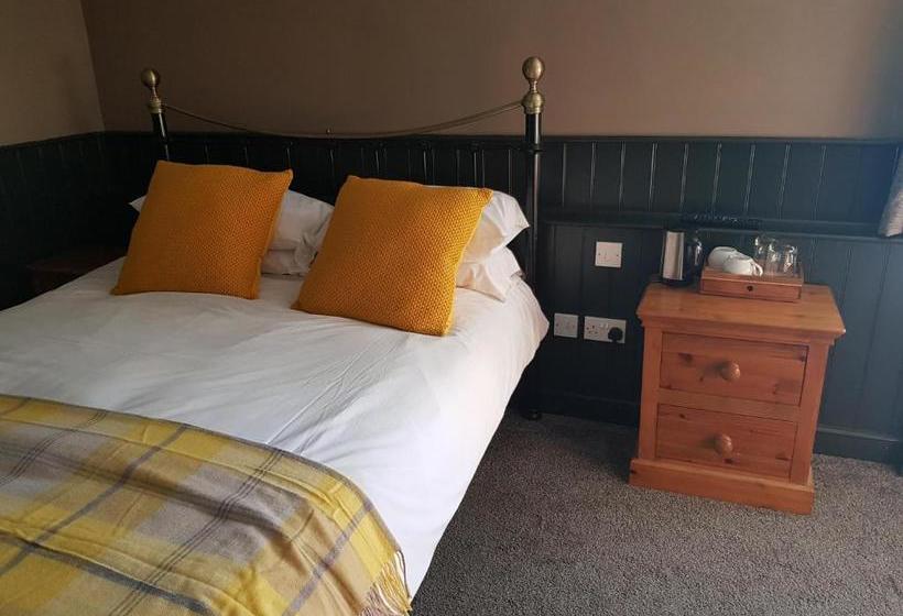 تختخواب و صبحانه The Angel Inn, Heytesbury