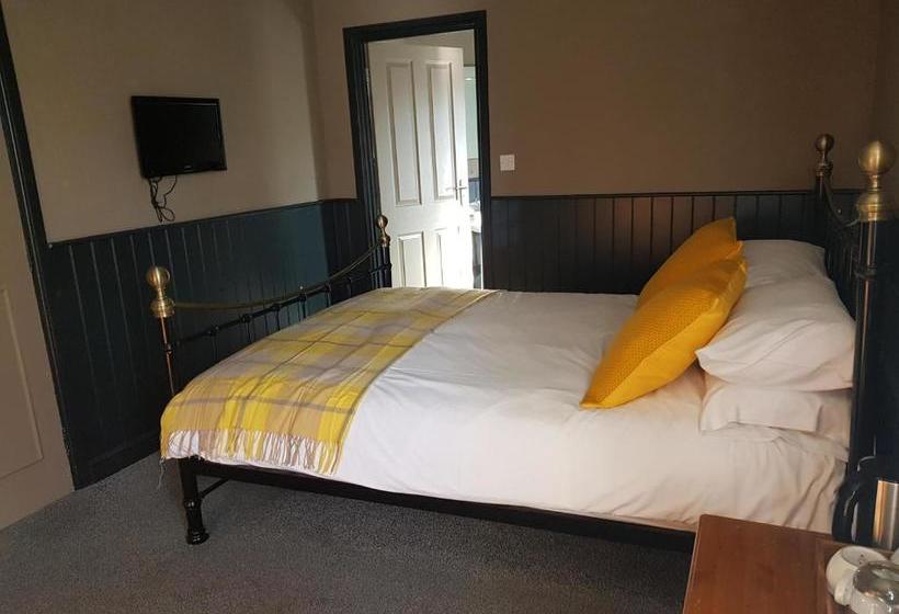 تختخواب و صبحانه The Angel Inn, Heytesbury