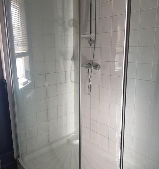 تختخواب و صبحانه The Angel Inn, Heytesbury