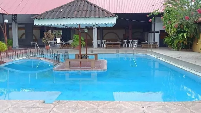 Hotelli El Sombrero De Paja