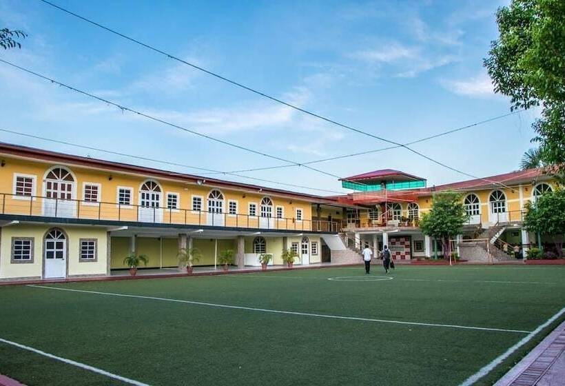 فندق El Sombrero De Paja