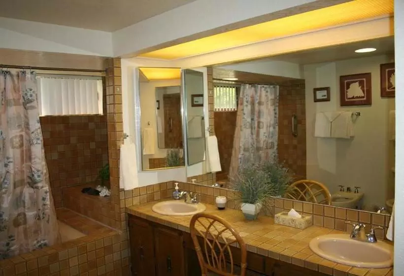 Keauhou Gardens #11 101 At Kona Coast Resort 1 Bedroom Condo By Redawning