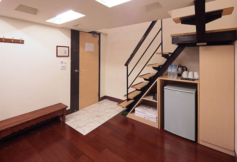 پانسیون Happiness Yes Hostel 2