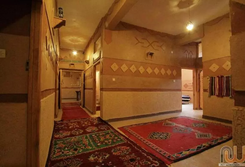 ペンション Kasbah Amgoune