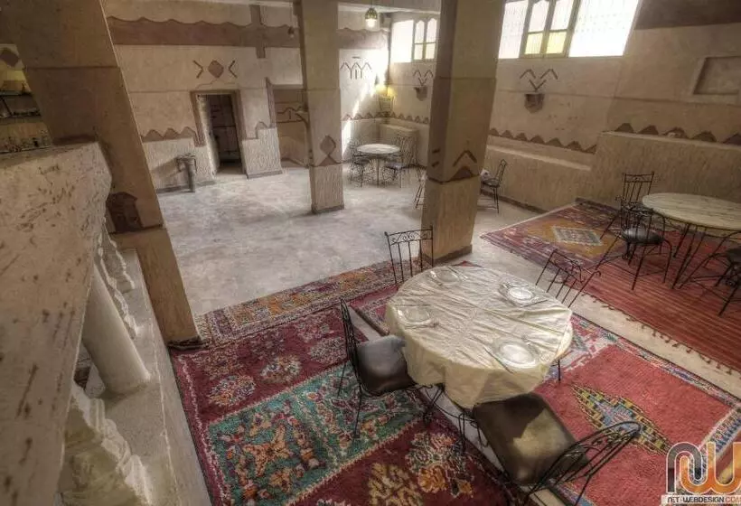 ペンション Kasbah Amgoune