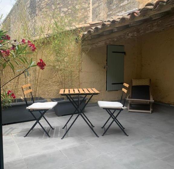 بنسيون In Situ B&b