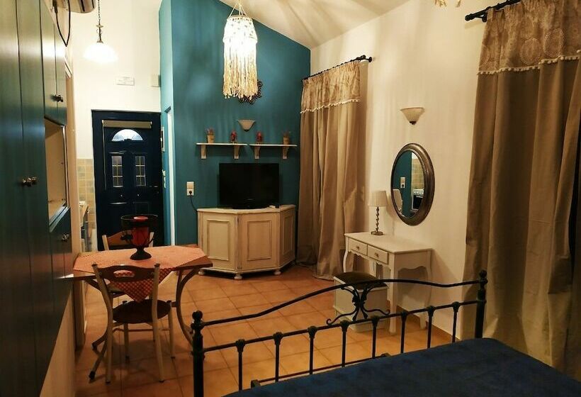 بنسيون Lontosvillage