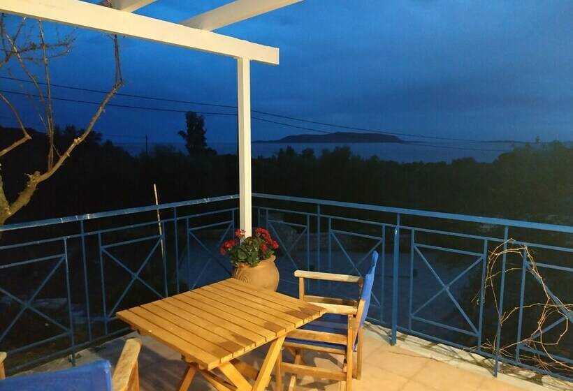 بنسيون Lontosvillage