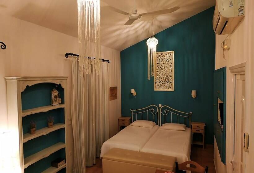 بنسيون Lontosvillage