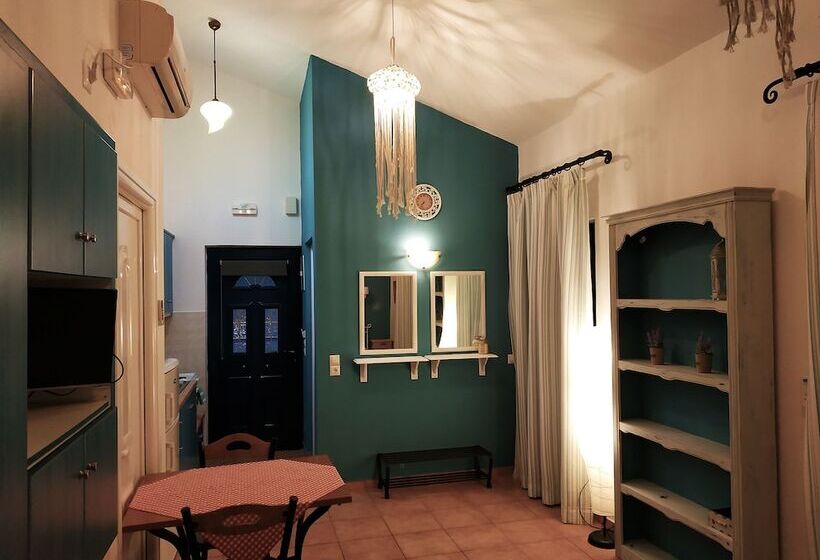 بنسيون Lontosvillage