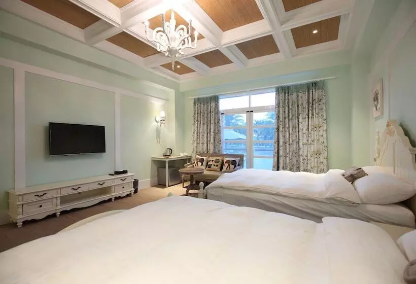 پانسیون Serrado Manor