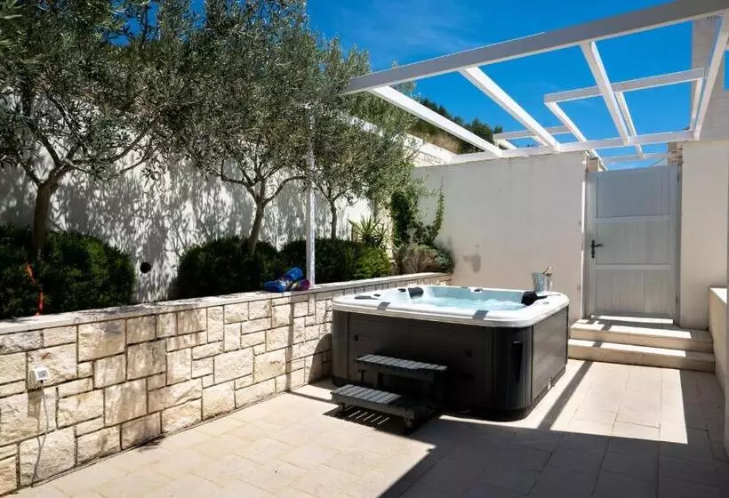 پانسیون Apartments Villa Azzurra Bol