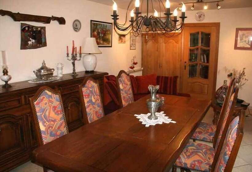 پانسیون Villa Noelie