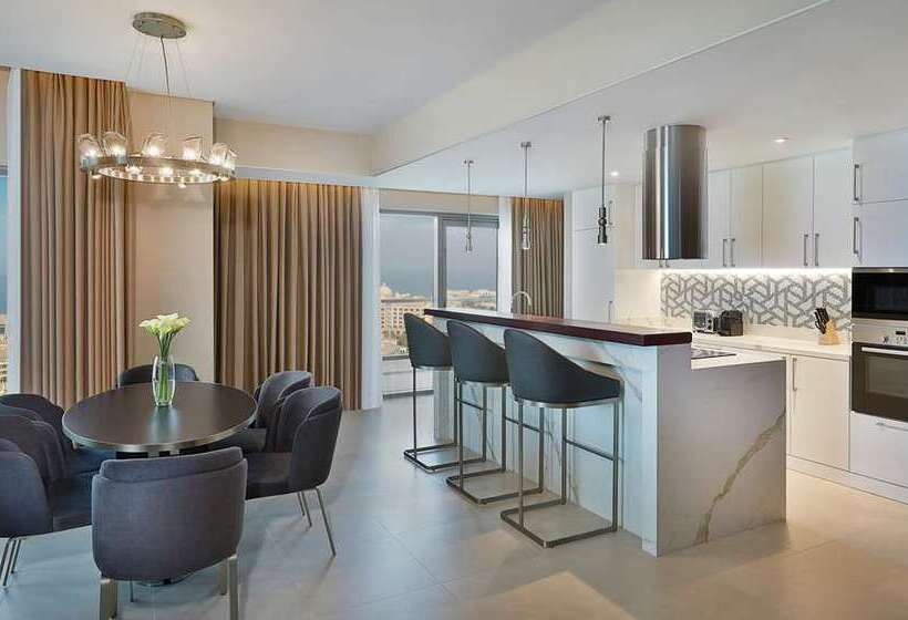 Hilton Doha The Pearl