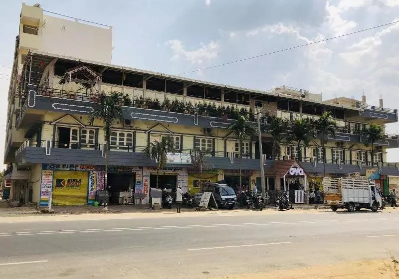 ホテル Dhana Dhaanya Residency By Oyo Rooms