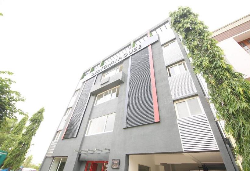 هتل Super Townhouse Airport Road