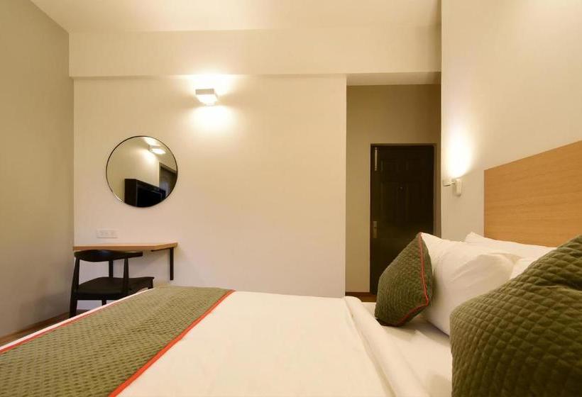 هتل Super Townhouse Airport Road