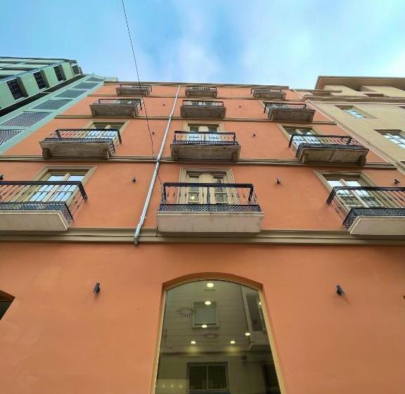 Отель Soho Boutique Urban