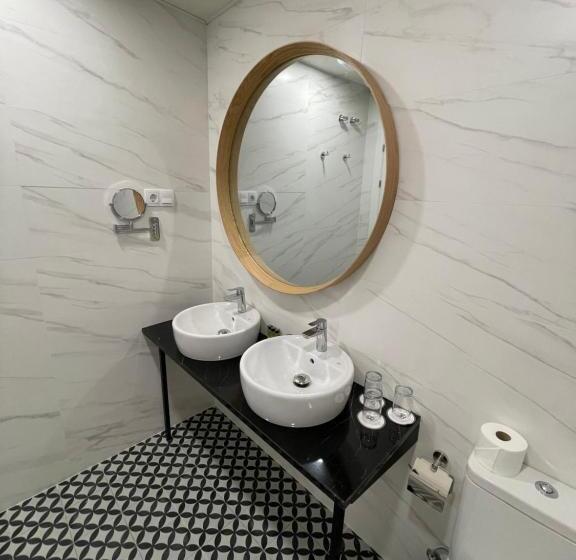 Отель Soho Boutique Urban