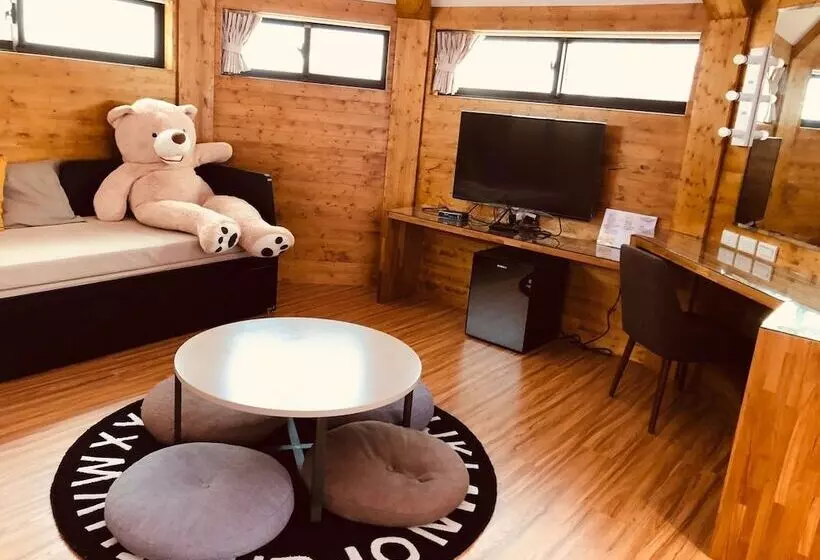 پانسیون Clear Sky Laurel B&b