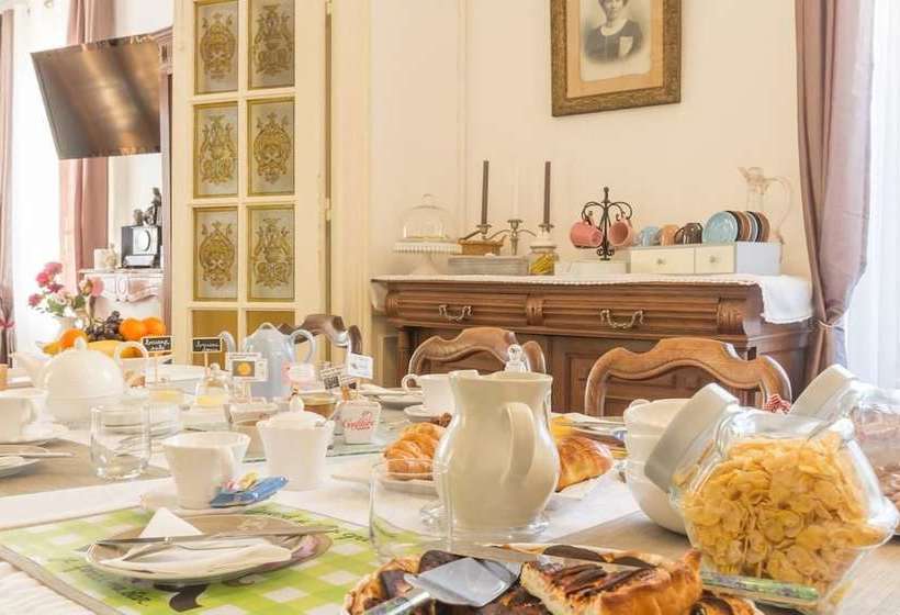 Pension Les Chambres D Hotes  La Biscoutie