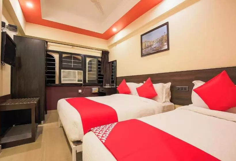 Oyo 9612 Hotel Royal Ramiro