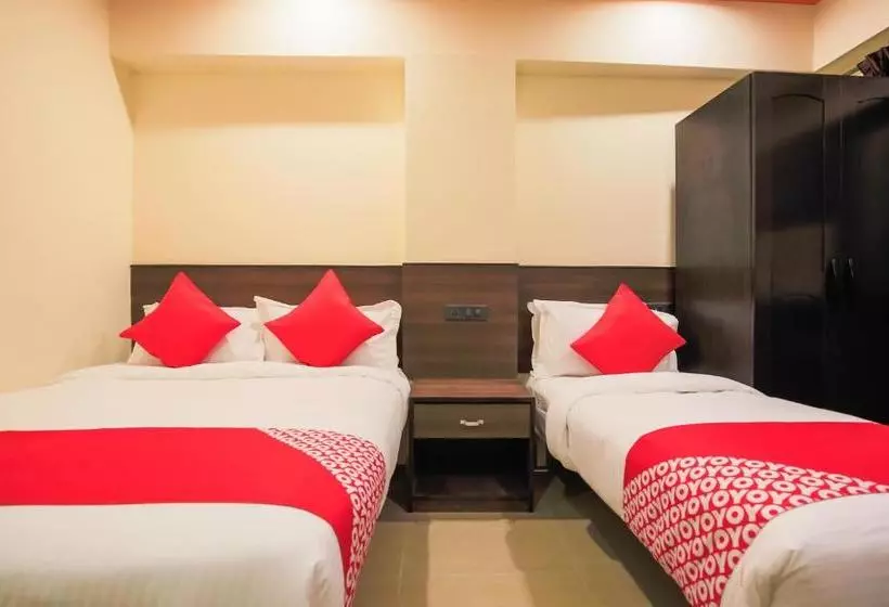 Oyo 9612 Hotel Royal Ramiro