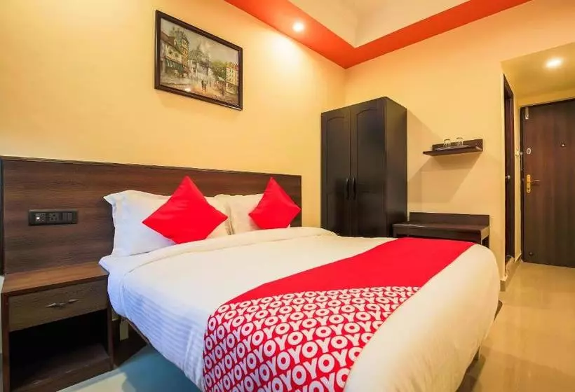 Oyo 9612 Hotel Royal Ramiro